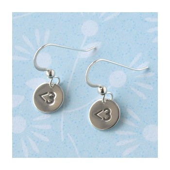 Illustration for article titled Your Geek Chic Update: Jewelry Edition